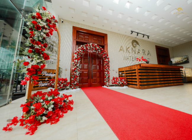 Red Floral Wedding Settee